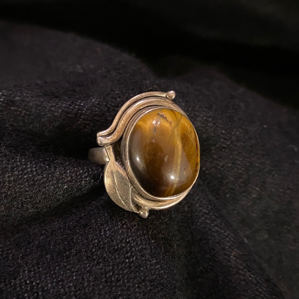 Sterling silver Tigers Eye ring size 8.5